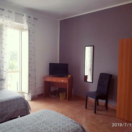 Santa E Maria Affittacamere Lamezia Terme Zimmer foto