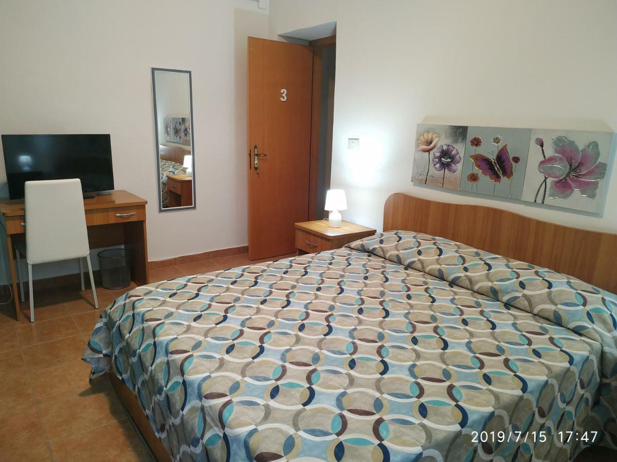 Santa E Maria Affittacamere Lamezia Terme Zimmer foto